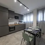Apartman Vallarsa 10 - Int.02 Milánó
