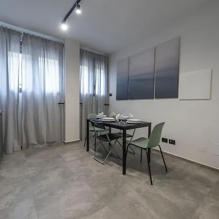 Vallarsa 10 - Int.02 Apartman *